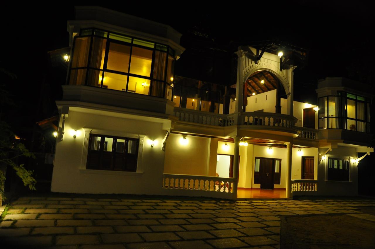 Palm Beach Villa Cherai Beach Exterior photo